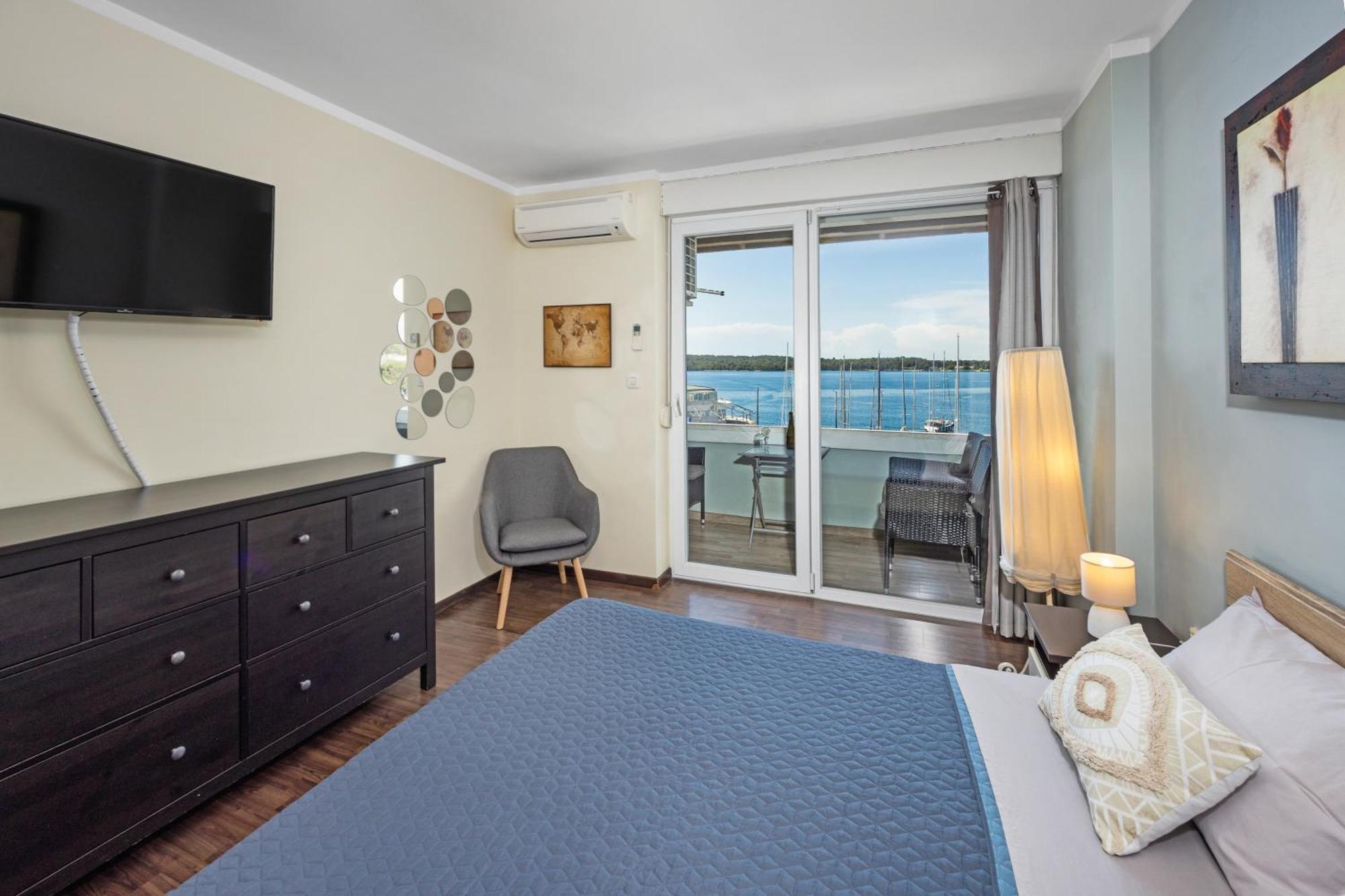 Apartment Seaview Arena Pula Luaran gambar
