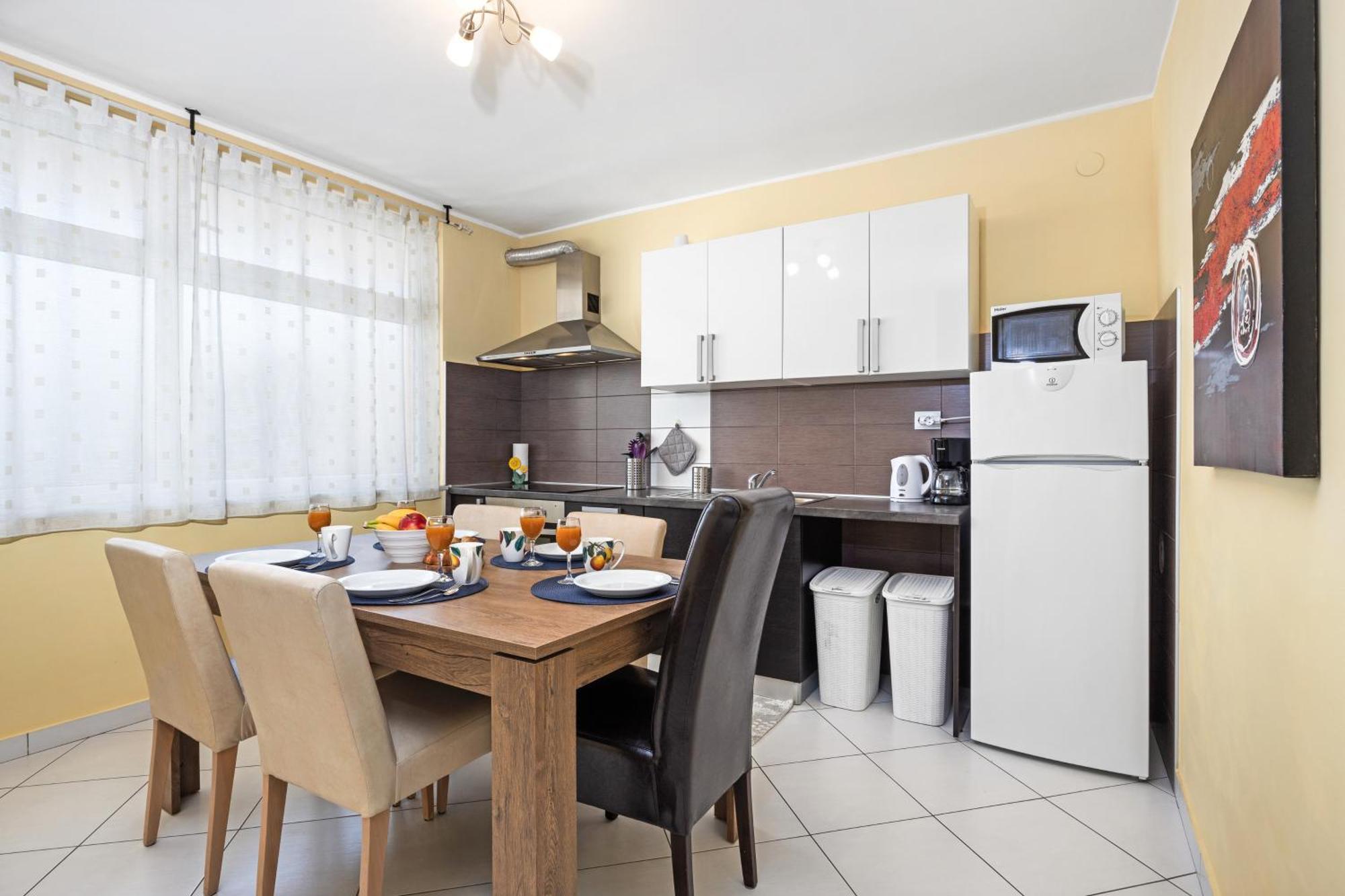 Apartment Seaview Arena Pula Luaran gambar